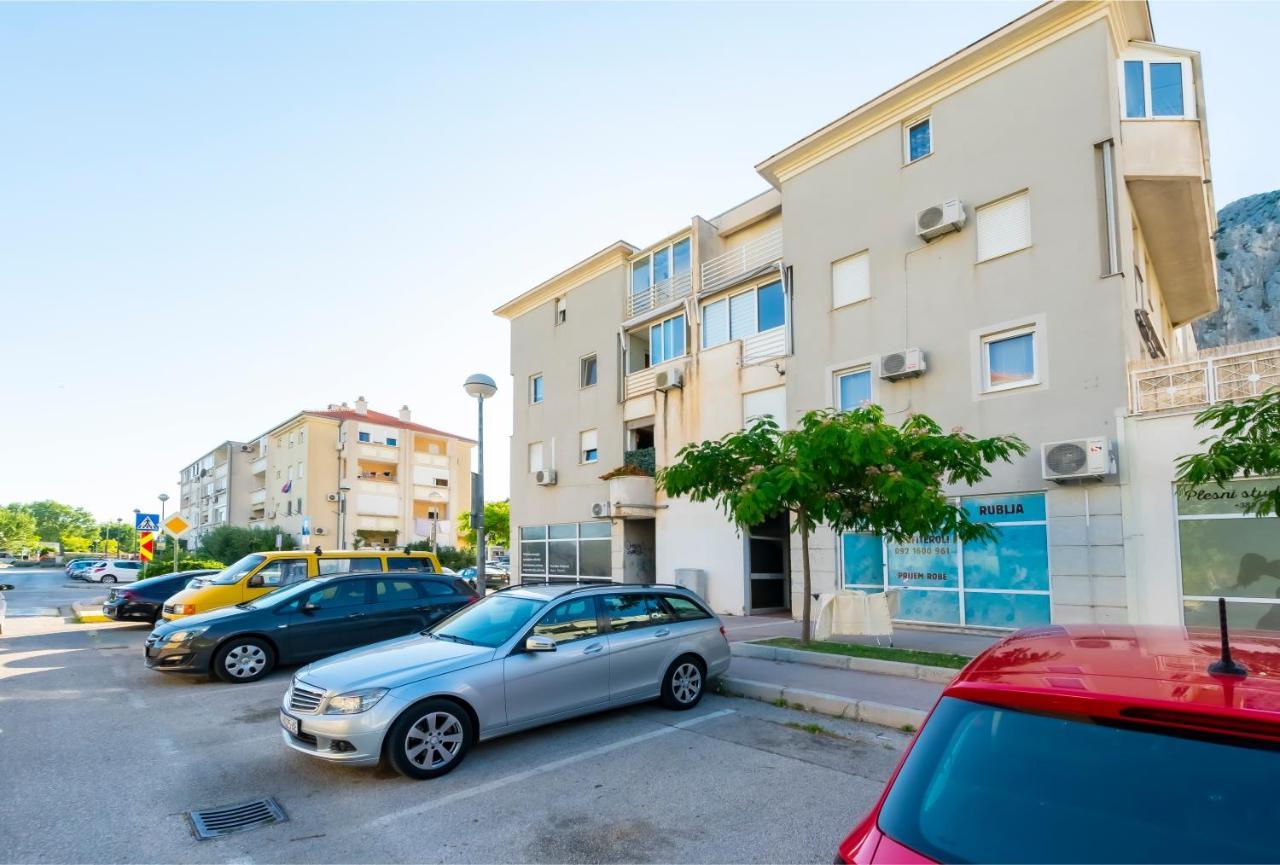 Apartment Pepalo,Omis Free Parking Buitenkant foto